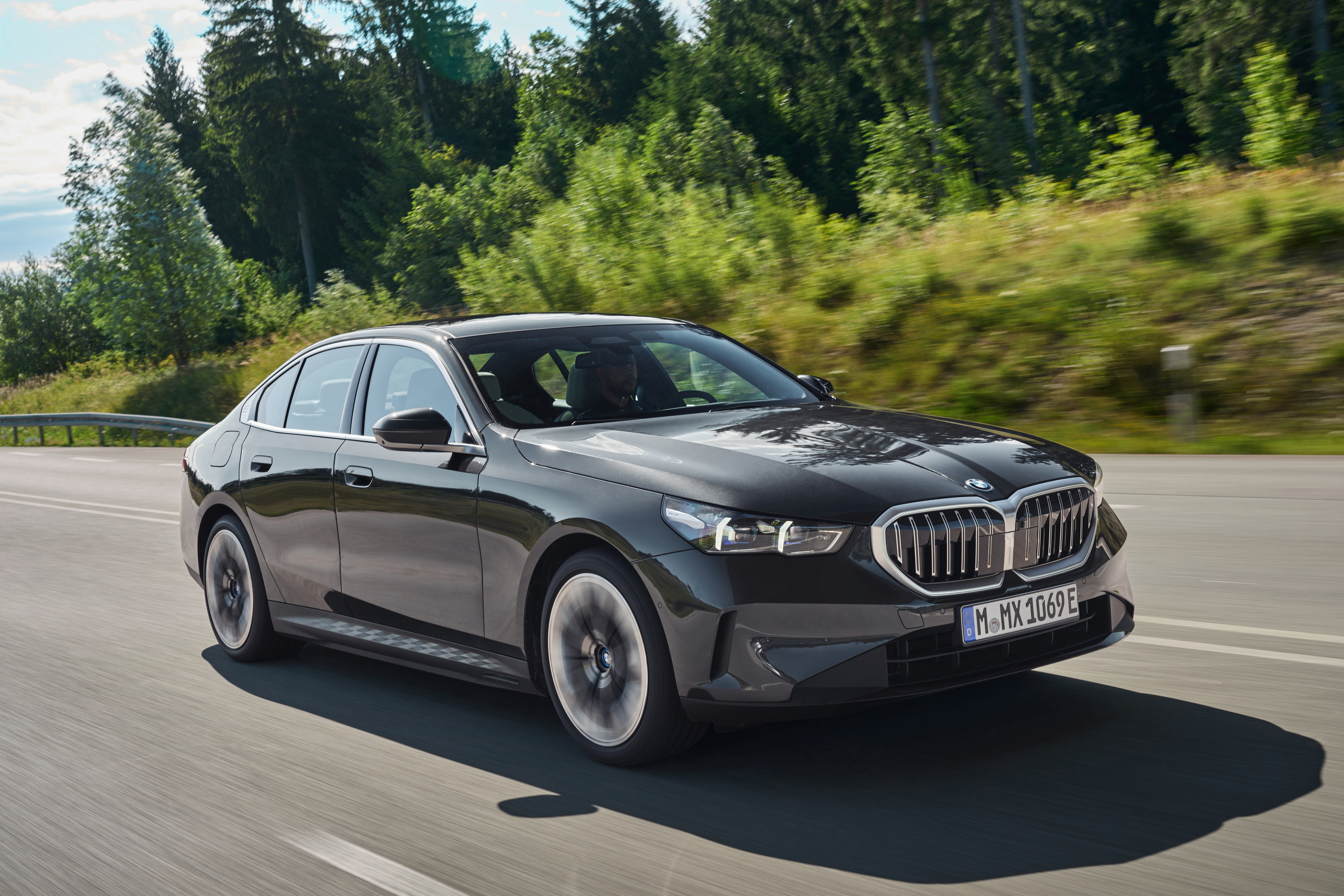 BMW recalls over 720,000 vehicles over short circuit concern, NHTSA ...